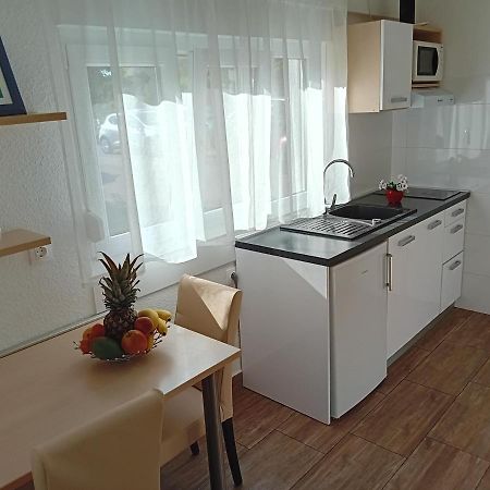 Apartment Nikol Pula Ngoại thất bức ảnh