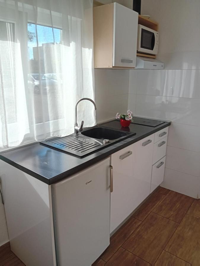 Apartment Nikol Pula Ngoại thất bức ảnh